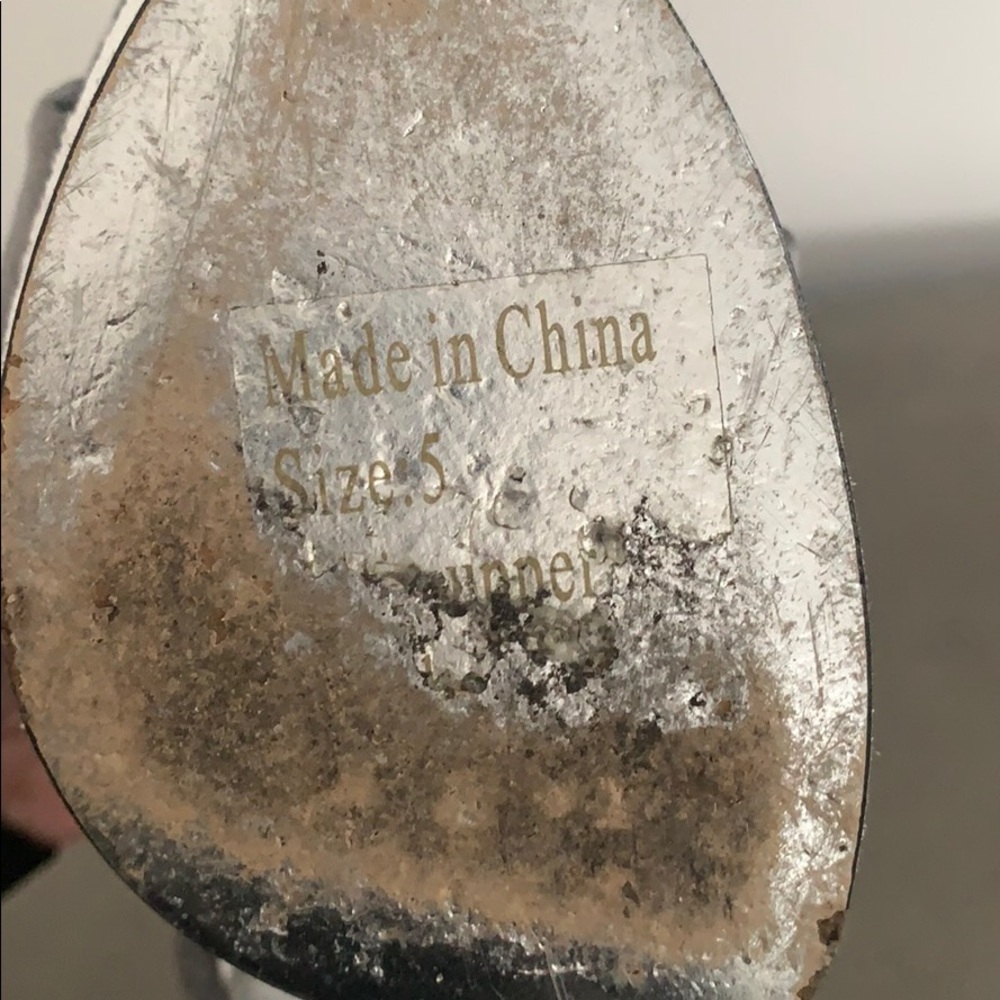 H Halston, Grey/silver/glitter platform, size 5 - Picture 6 of 7